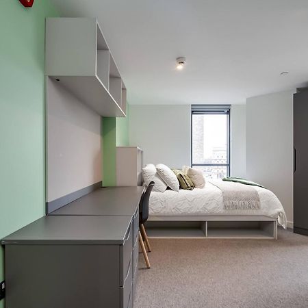 The Best Value Option For The City Centre - Non Students Welcome Belfast Exterior photo