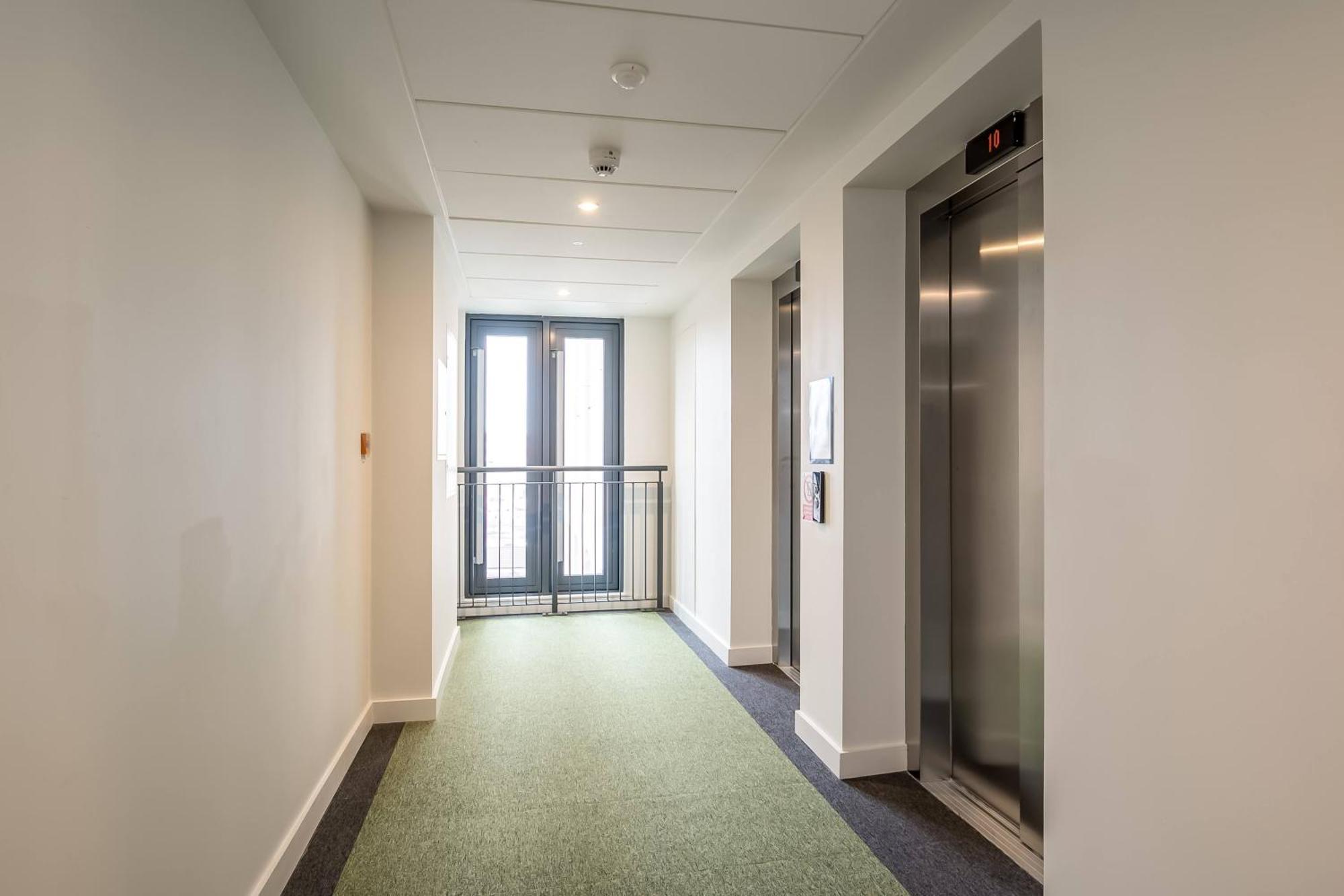 The Best Value Option For The City Centre - Non Students Welcome Belfast Exterior photo