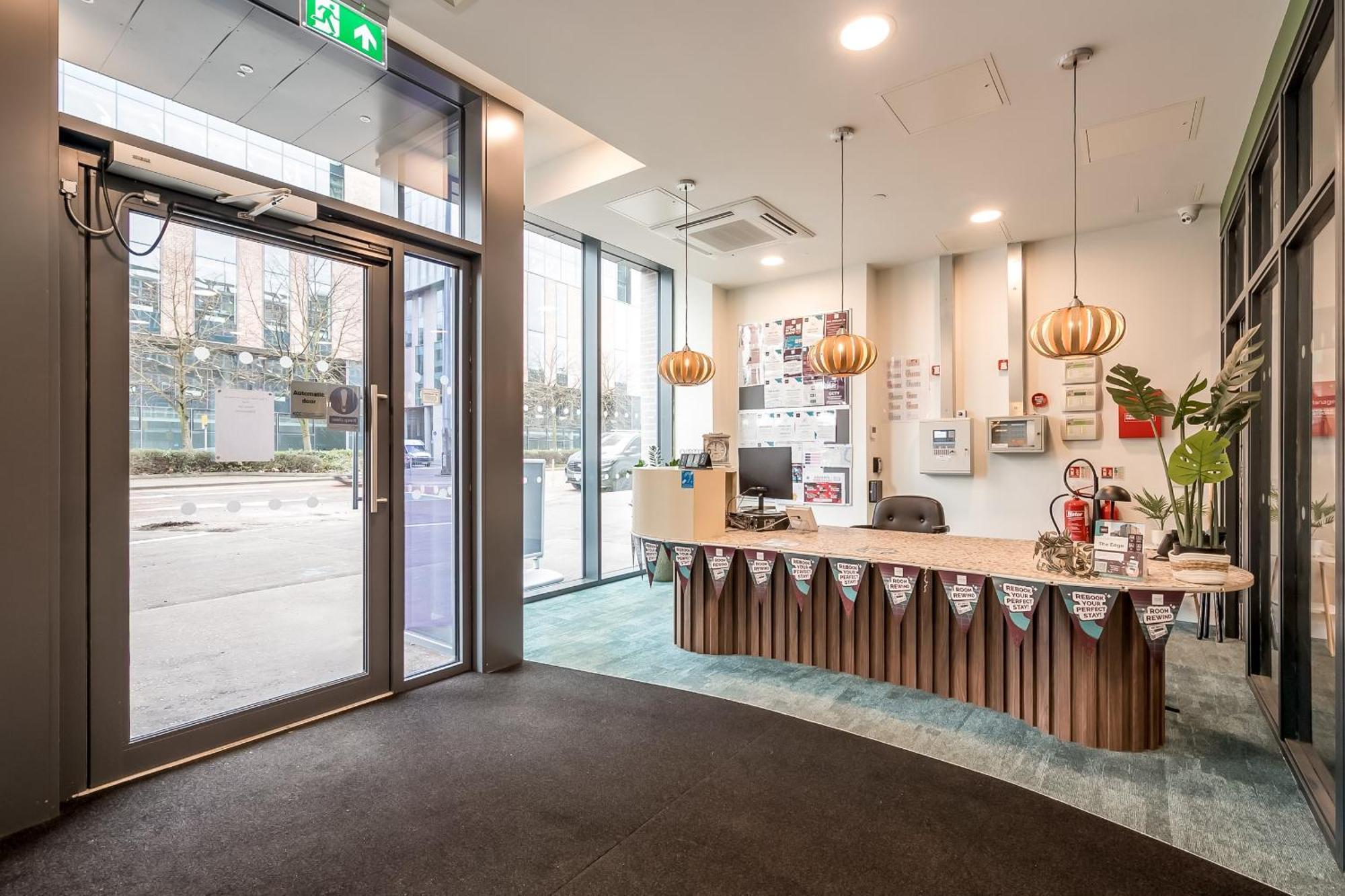 The Best Value Option For The City Centre - Non Students Welcome Belfast Exterior photo